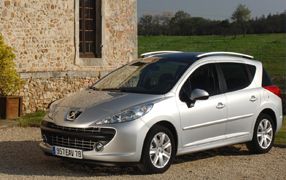 Bâche Peugeot 207 CC (2006 - 2014 ) sur mesure extérieure - My Housse