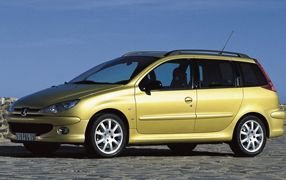 Tapis de sol Peugeot 206 de 10.1998 a 03.2006 en caoutchouc sur