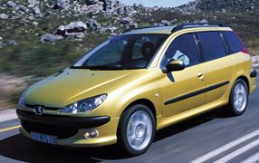 Tapis de sol Peugeot 206 10.1998-03.2006 3D caoutchouc avec