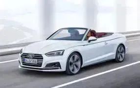 Bache Audi A5 Cabriolet A partir de 2016 .Housse de protection Saturn