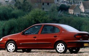 MEGANE 1 berline
