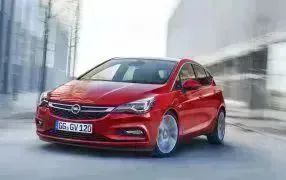 ASTRA K - Berline / 3 appui-têtes arrières